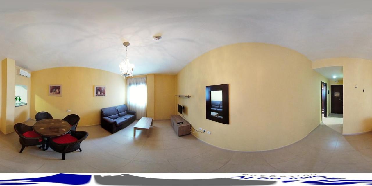 Apartamentos Sancho IV 科迪加纳 外观 照片