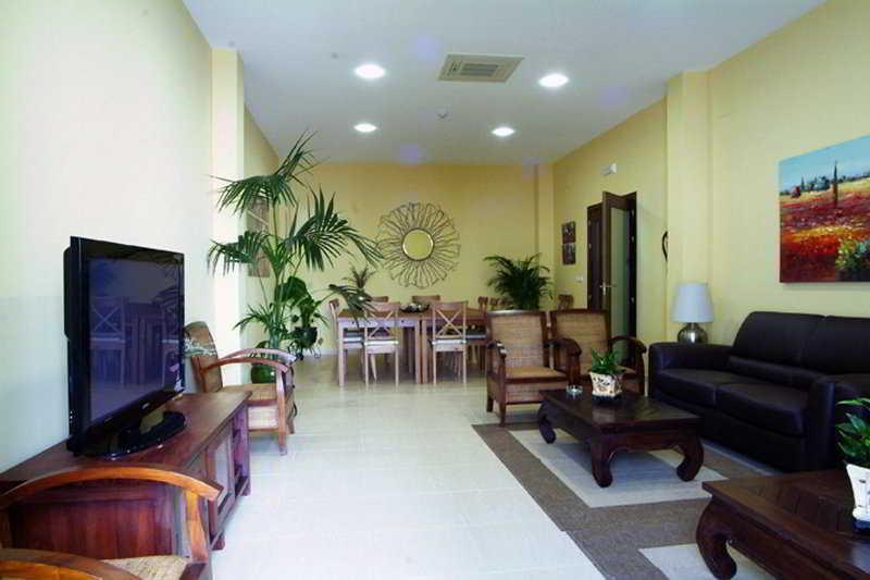 Apartamentos Sancho IV 科迪加纳 外观 照片